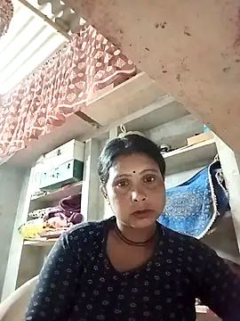 Snapshot of Shreya_pandit chatting on April 29, 2026, 5:52 pm Shreya pandit online show from April 29, 2026, 5:52 pm