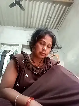 Snapshot of Shreya_pandit chatting on May 2, 2026, 12:48 am Shreya pandit online show from May 2, 2026, 12:48 am