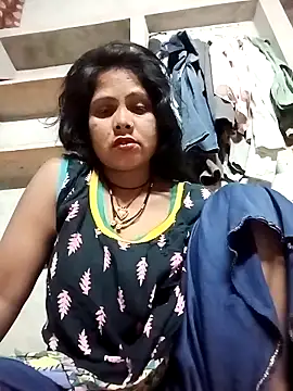 Snapshot of Shreya_pandit chatting on May 4, 2026, 11:34 pm Shreya pandit online show from May 4, 2026, 11:34 pm