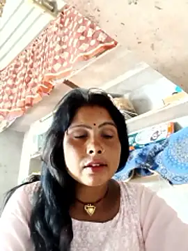 Snapshot of Shreya_pandit chatting on May 11, 2026, 5:57 am Shreya pandit online show from May 11, 2026, 5:57 am