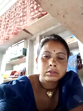 Snapshot of Shreya_pandit chatting on May 11, 2026, 7:33 pm Shreya pandit online show from May 11, 2026, 7:33 pm