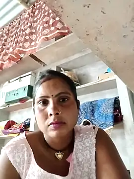 Snapshot of Shreya_pandit chatting on May 12, 2026, 9:50 am Shreya pandit online show from May 12, 2026, 9:50 am