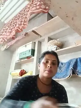 Snapshot of Shreya_pandit chatting on May 16, 2026, 10:36 am Shreya pandit online show from May 16, 2026, 10:36 am