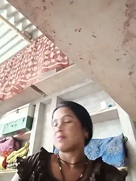 Snapshot of Shreya_pandit chatting on May 25, 2026, 12:22 pm Shreya pandit online show from May 25, 2026, 12:22 pm