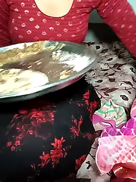 Pooja Love143 online show from March 3, 2026, 6:41 am