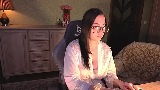 Snapshot of AnneAverry chatting on February 18, 2026, 9:38 am AnneAverry online show from February 18, 2026, 9:38 am