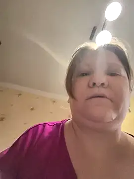 Snapshot of -Queen- chatting on February 2, 2026, 5:50 am -Queen- online show from February 2, 2026, 5:50 am