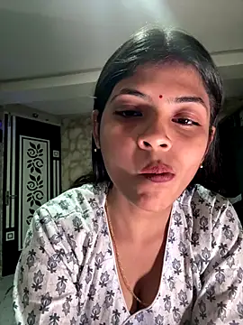 Snapshot of lovebirds696968 chatting on December 17, 2025, 6:03 pm lovebirds696968 online show from December 17, 2025, 6:03 pm