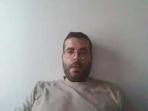 kkadam1 online show from May 31, 2026, 3:41 pm