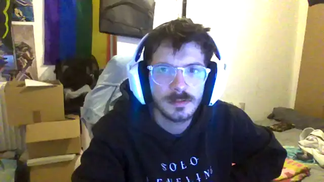 Snapshot of atreus69big chatting on May 16, 2026, 7:45 pm atreus69big online show from May 16, 2026, 7:45 pm