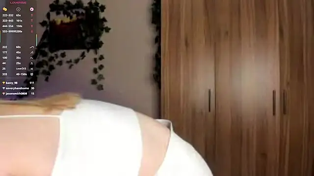 SkyeDavis online show from March 20, 2026, 2:22 pm