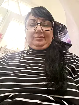 MariSwan222 online show from April 1, 2026, 11:33 am