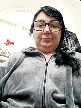 Snapshot of MariSwan222 chatting on May 13, 2026, 3:42 pm MariSwan222 online show from May 13, 2026, 3:42 pm