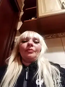 Snapshot of MirandaStar462 chatting on December 15, 2025, 4:33 pm MirandaStar462 online show from December 15, 2025, 4:33 pm