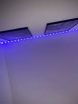 Melissaa00 online show from April 27, 2026, 3:32 pm