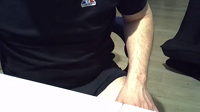 Snapshot of Zetros_15 chatting on March 18, 2026, 11:08 pm Zetros 15 online show from March 18, 2026, 11:08 pm