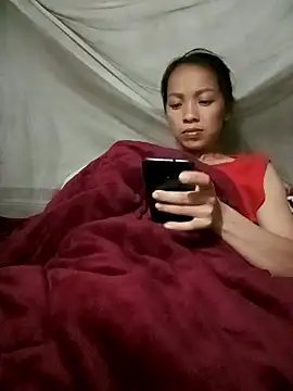 Snapshot of Andrea-688 chatting on May 10, 2026, 1:27 pm Andrea-688 online show from May 10, 2026, 1:27 pm