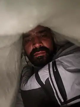 jhbvvhkkk online show from January 11, 2026, 6:18 am