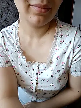 Emilyhomegirl1 online show from February 26, 2026, 5:28 am