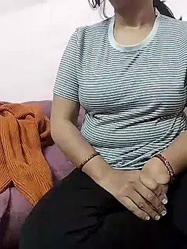 QSMTCNNT online show from December 15, 2025, 11:47 am