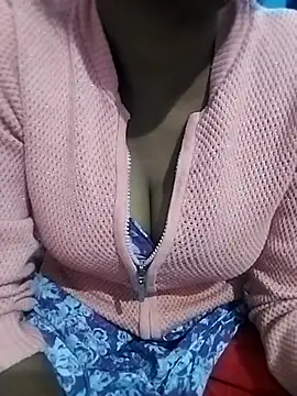 Snapshot of Soniya-shina chatting on December 16, 2025, 3:50 pm Soniya-shina online show from December 16, 2025, 3:50 pm