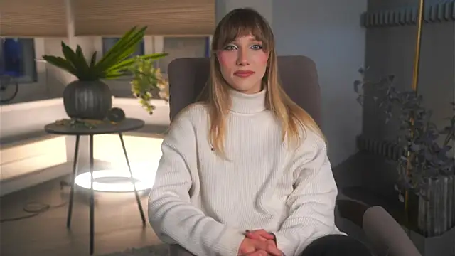 Snapshot of PegCubillo chatting on December 18, 2025, 11:49 am PegCubillo online show from December 18, 2025, 11:49 am