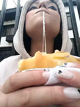 Snapshot of MapeDiamond chatting on February 13, 2026, 12:56 pm MapeDiamond online show from February 13, 2026, 12:56 pm