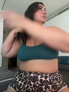 Snapshot of sophie-honey chatting on January 31, 2026, 7:45 pm sophie-honey online show from January 31, 2026, 7:45 pm