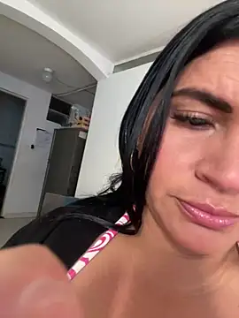 Snapshot of sophie-honey chatting on February 13, 2026, 3:08 pm sophie-honey online show from February 13, 2026, 3:08 pm