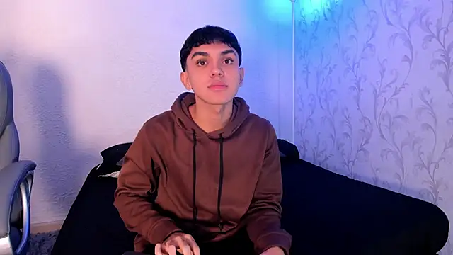  TaylorBlack online show from December 20, 2025, 11:39 am