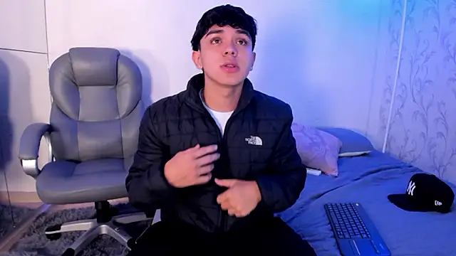  TaylorBlack online show from February 9, 2026, 11:36 am