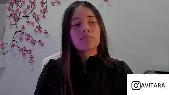 vanesita  online show from June 11, 2026, 11:36 pm