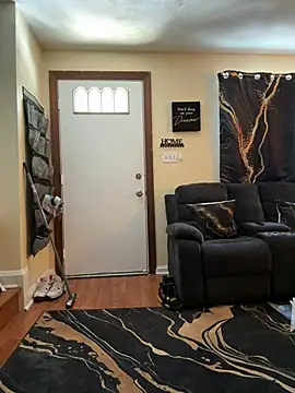 daddydarkskindikk online show from February 13, 2026, 4:36 pm