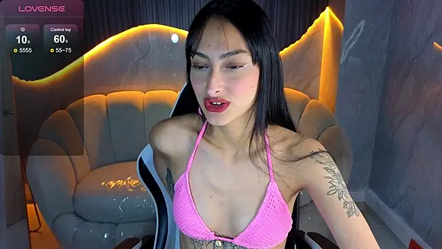 Tifany Tx online show from February 4, 2026, 1:06 pm