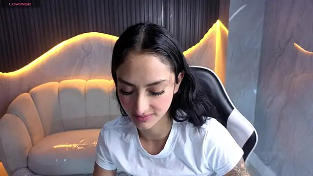 Snapshot of Tifany_Tx chatting on April 27, 2026, 12:36 pm Tifany Tx online show from April 27, 2026, 12:36 pm