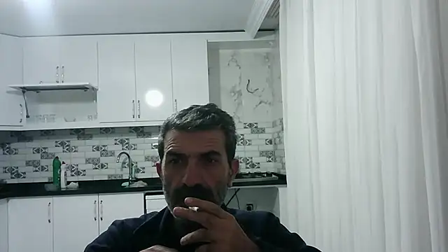 Snapshot of kobra21turki chatting on April 21, 2026, 10:12 pm kobra21turki online show from April 21, 2026, 10:12 pm