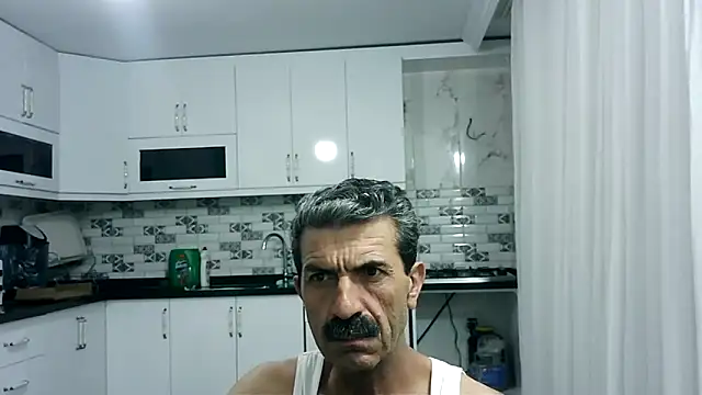Snapshot of kobra21turki chatting on May 14, 2026, 9:32 pm kobra21turki online show from May 14, 2026, 9:32 pm