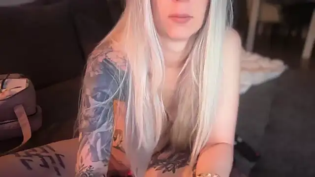 Melina Diamond online show from February 1, 2026, 7:56 pm