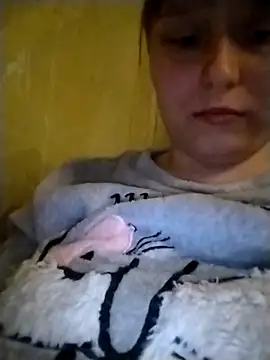 Snapshot of LusaF chatting on December 16, 2025, 7:30 pm LusaF online show from December 16, 2025, 7:30 pm