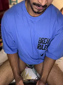 hot gym b0y online show from May 16, 2026, 7:23 pm