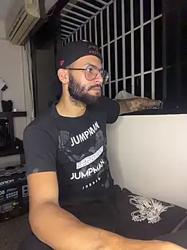 thedragonboyxxx online show from July 3, 2026, 2:51 am