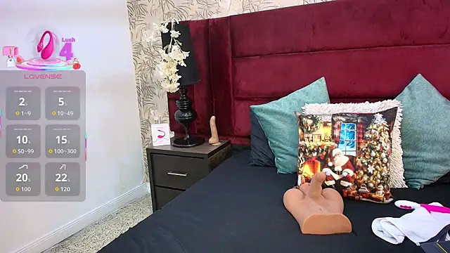 Snapshot of andromada_stone chatting on December 17, 2025, 2:01 pm andromada stone online show from December 17, 2025, 2:01 pm