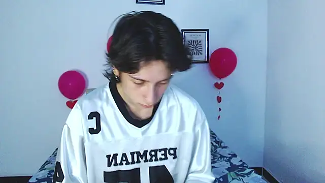 cirosky elchicopolla online show from February 16, 2026, 4:08 am