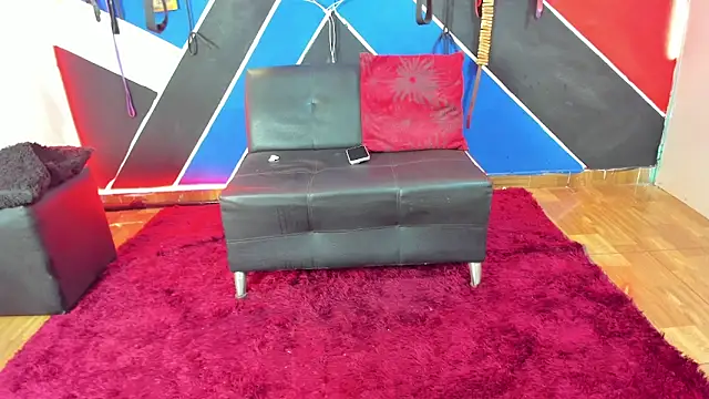 BDSMFLAKAEXTREM2 online show from April 16, 2026, 9:39 pm