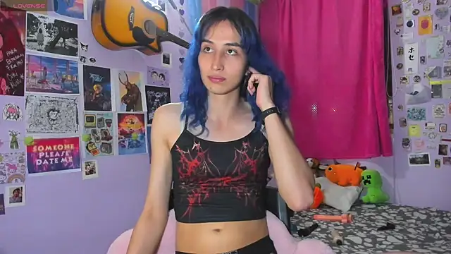 Snapshot of Elis-Darling chatting on June 10, 2026, 11:24 pm Elis-Darling online show from June 10, 2026, 11:24 pm