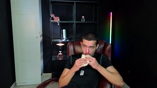 KaydenDrew online show from February 20, 2026, 6:26 am