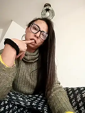 Mar6908 online show from December 16, 2025, 12:32 pm