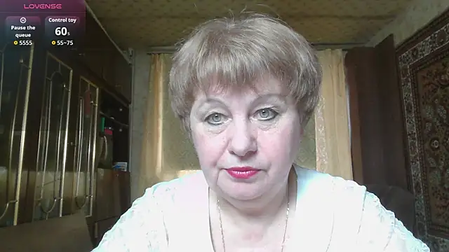 Snapshot of Casey_peach chatting on April 18, 2026, 10:52 am Casey peach online show from April 18, 2026, 10:52 am