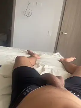 HotWhisper22 online show from April 13, 2026, 7:41 pm