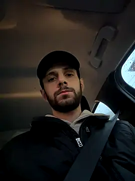 xbear00 online show from December 16, 2025, 3:39 pm